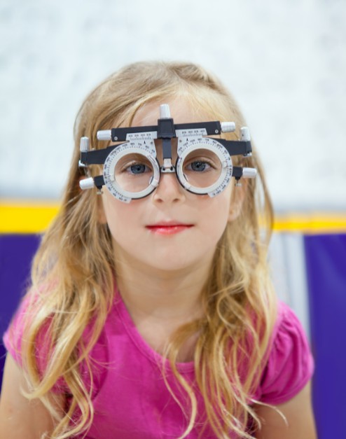 儿童时期常规眼科检查
