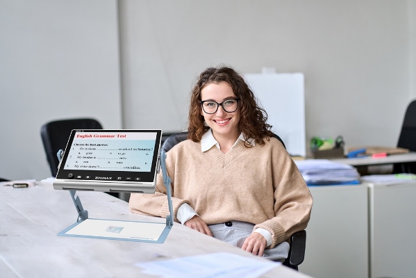 合理利用低视力辅助设备snow 12电子助视器