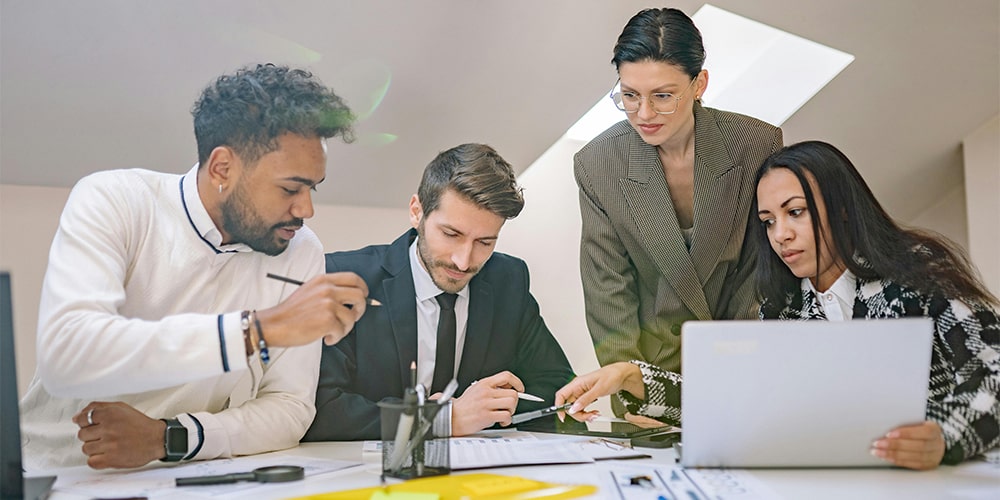 如何预防工作场所的眼睛损伤和视力丧失？