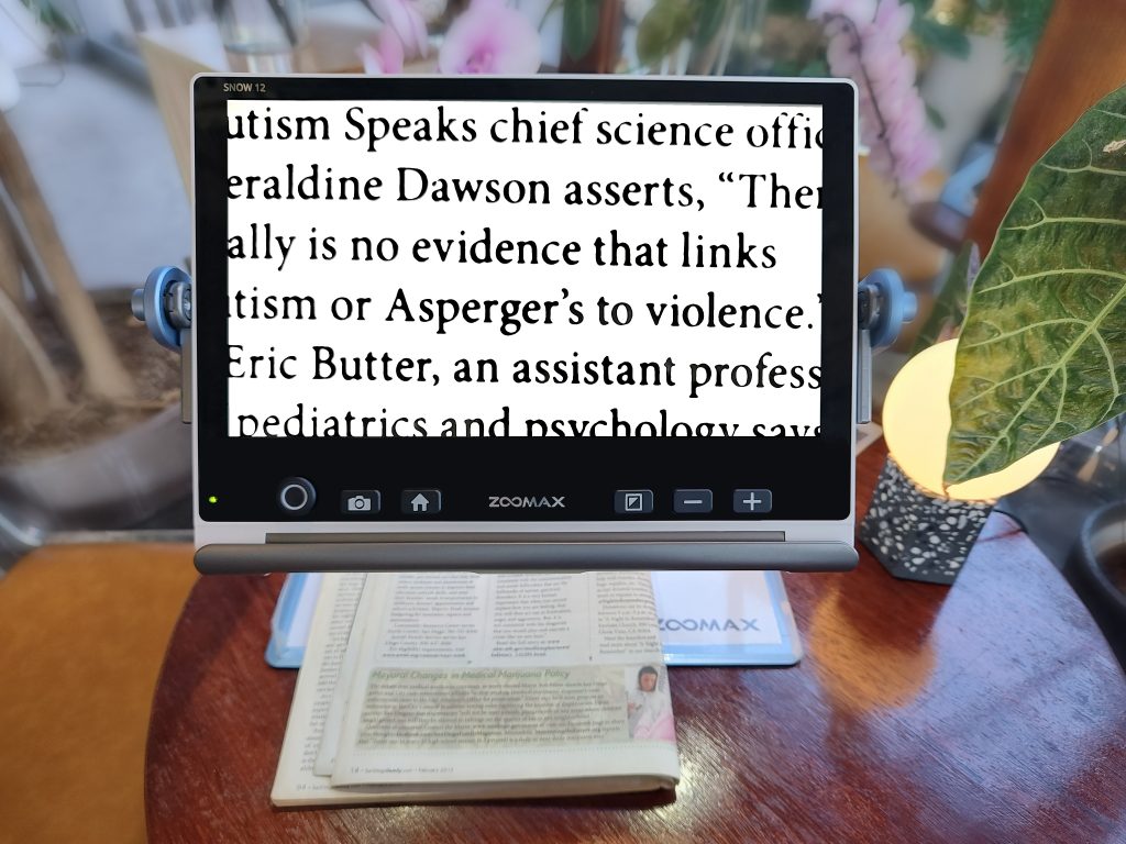 snow 12 正在使用黑白对比色阅读