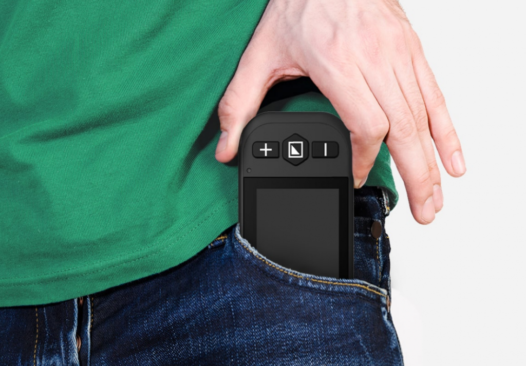 luna s助视器轻巧便携，可随身揣入口袋携带